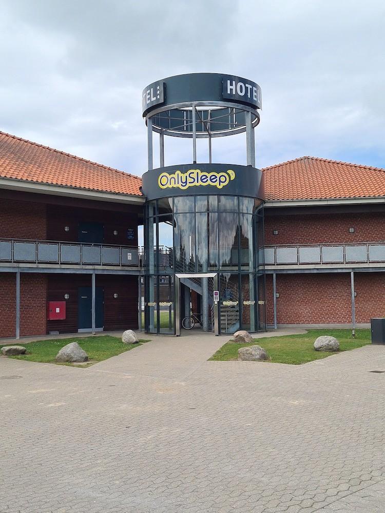 Onlysleep Trafikcenter Hotel Slagelse Exterior foto